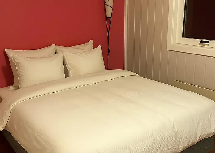 15 Min By Walk From Appartement *